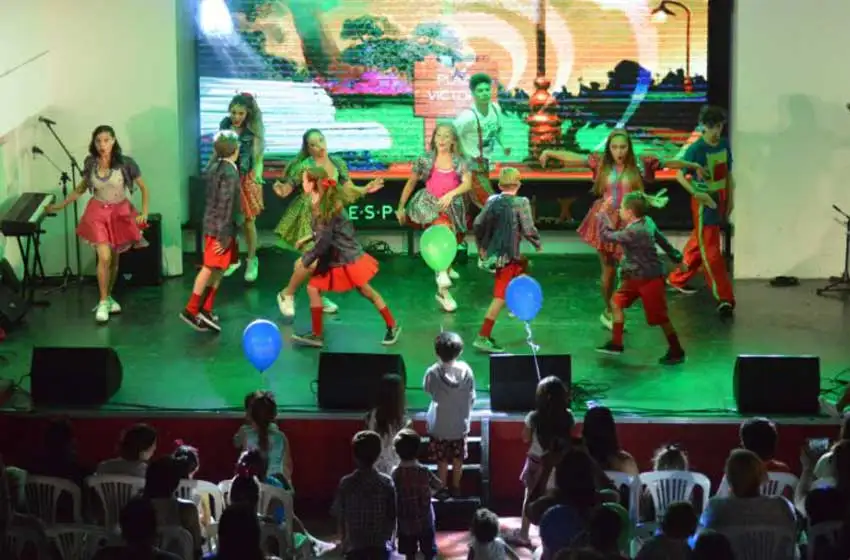 Los más chicos protagonizaron el domingo con espectáculos musicales