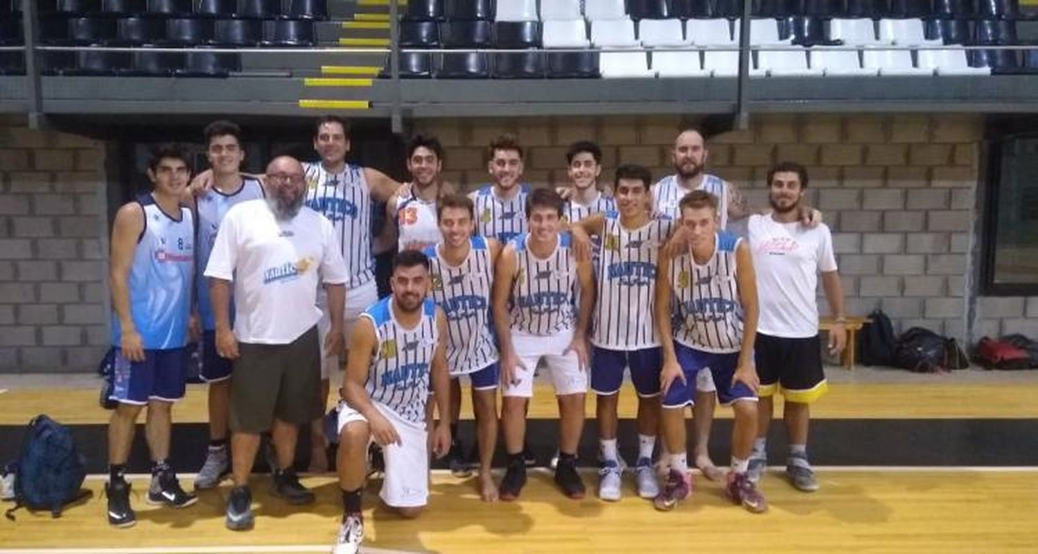 Náutico se probó con Atlético Baradero
