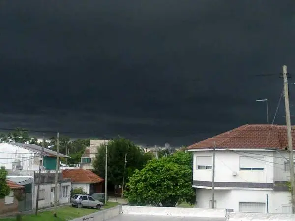 Temporal: Diluvio, granizo y 1500 evacuados en la Provincia