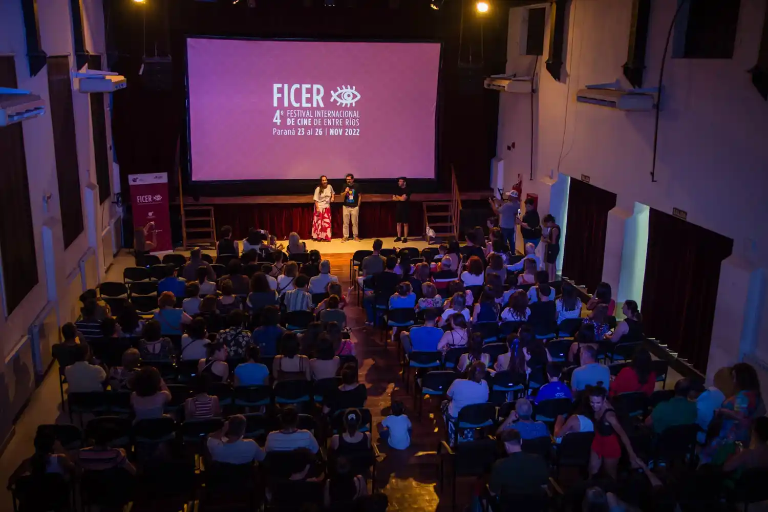 La gente todavía cree en el cine