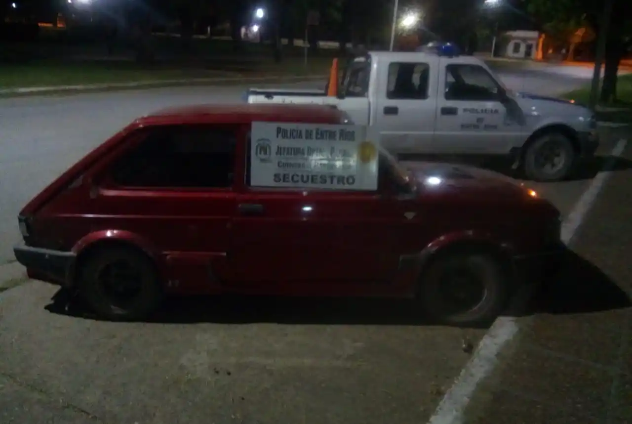 Estaban acompañados de menores y tenían consigo marihuana y una importante suma dinero en efectivo