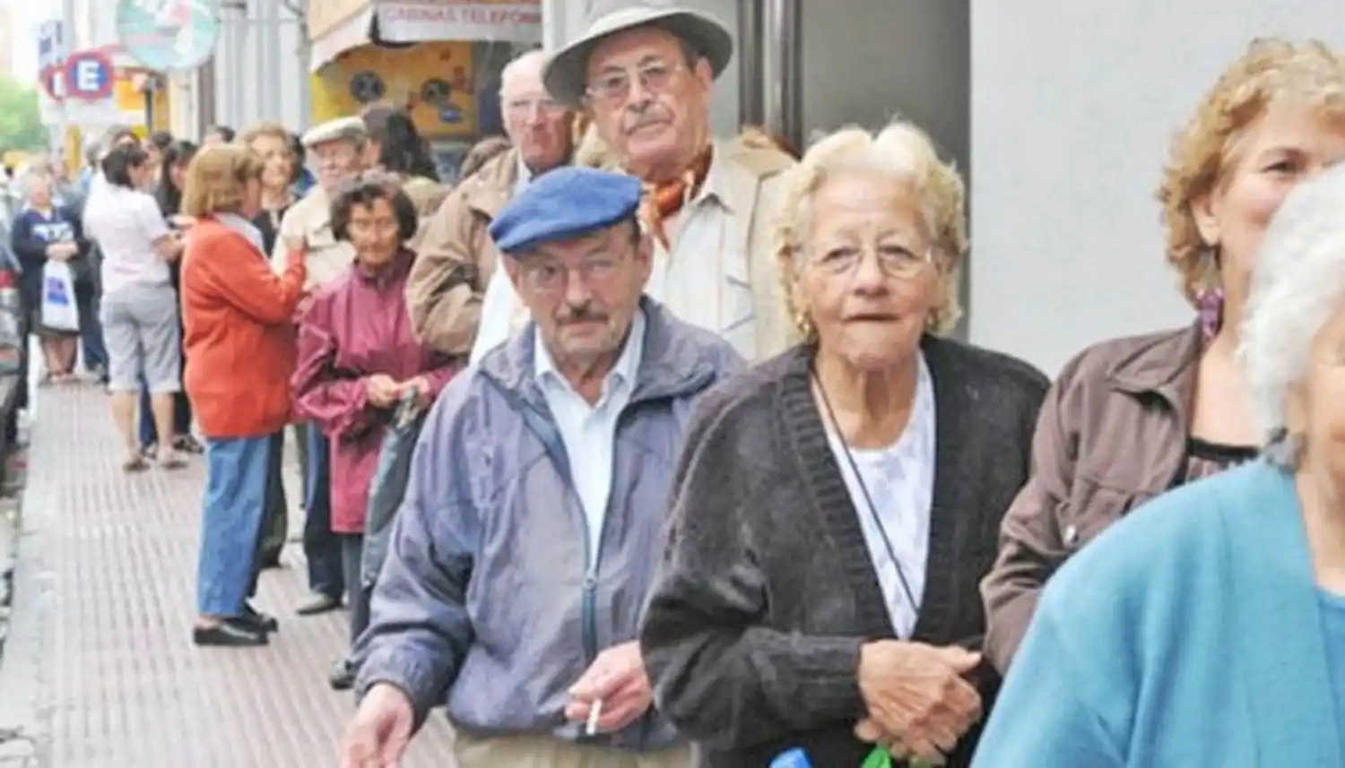 El Gobierno provincial anticipó el pago del aumento a los jubilados en los haberes de julio 