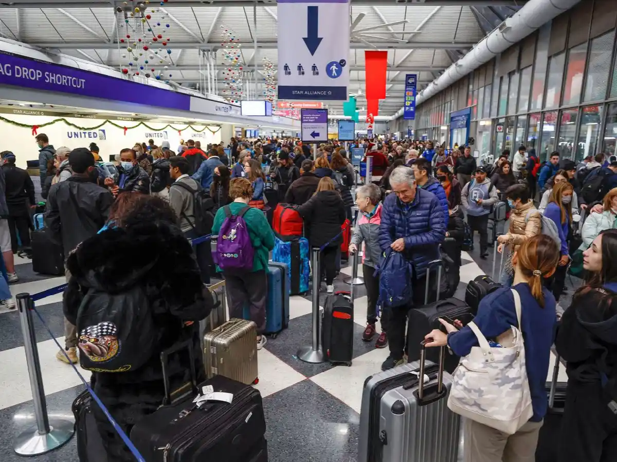 Aerolíneas cancelan 4.400 vuelos en Estados Unidos por la tormenta de Navidad