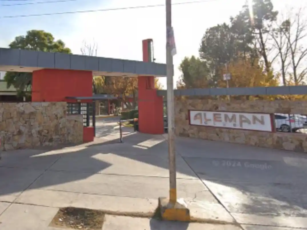 Los hechos denunciados habrían ocurrido en el Club Alemán de Mendoza. (Foto: Google Street View)
