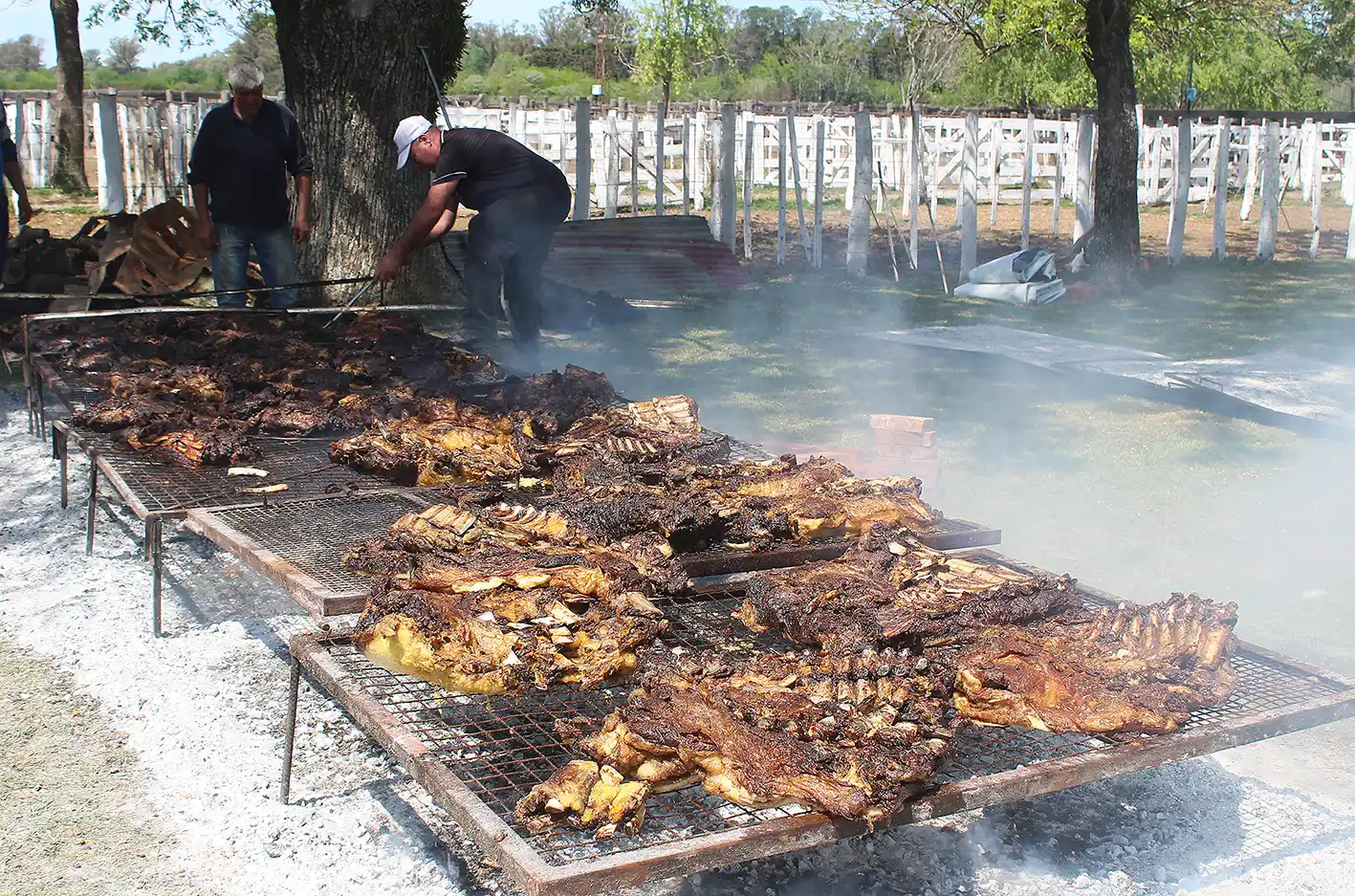 Gran almuerzo de Bomberos en imágenes