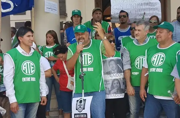 Negocian la estabilidad de los empleados públicos de Entre Ríos 