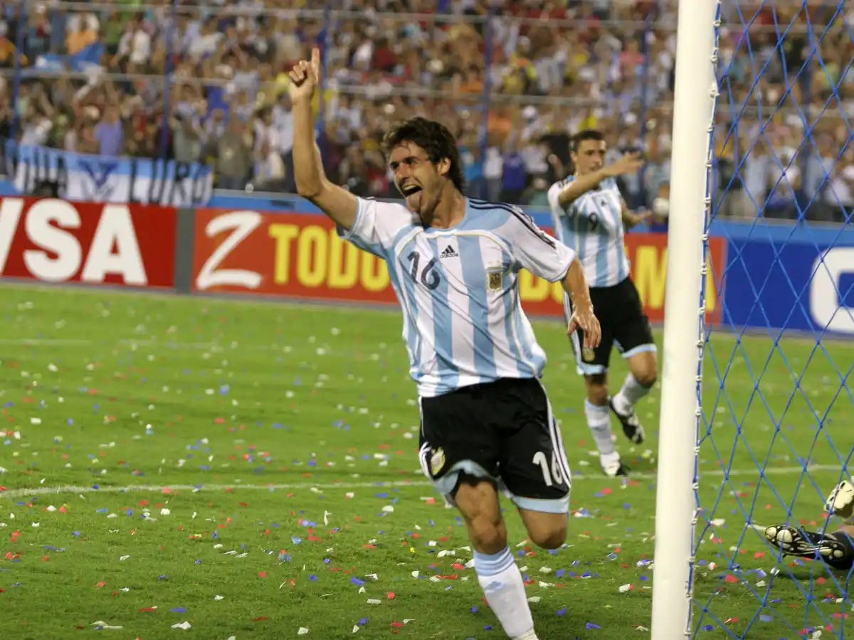 La vuelta de Aimar, ante Sportivo, podría ser televisada 