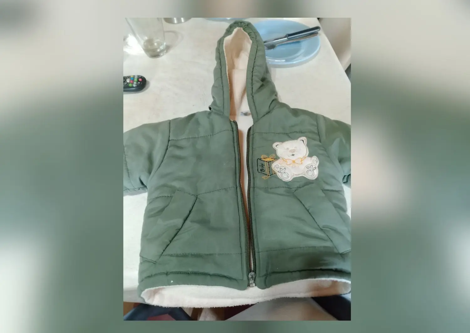 Encontraron una campera de bebé