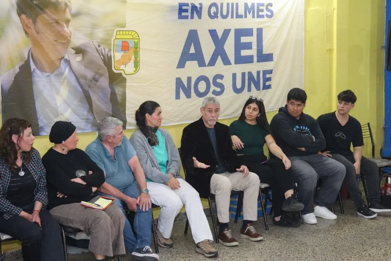 Ferraresi encabezó un encuentro con representantes de organizaciones sociales, políticas y territoriales del MDF en Quilmes.