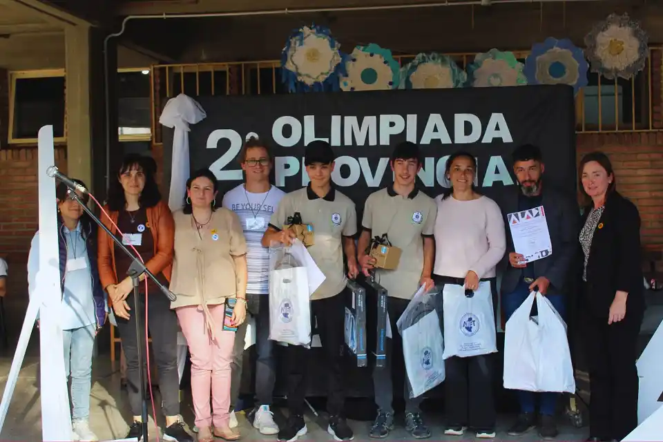 Más de 150 estudiantes participaron de la 2ª Olimpíada Provincial de Dibujo Técnico en Crespo