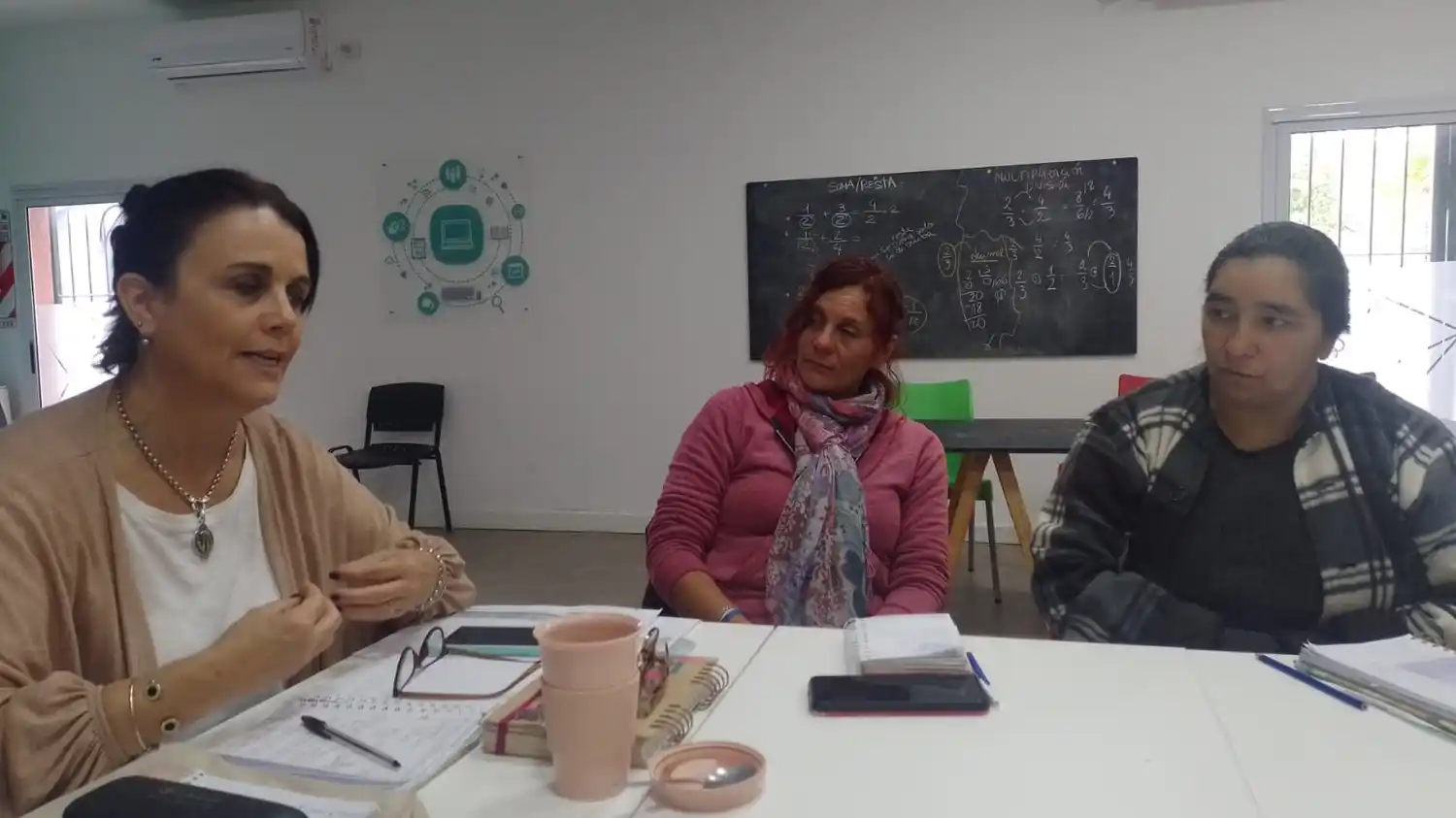 Referentes de comedores y autoridades municipales avanzaron en acciones conjuntas para hacer frente a la crítica realidad de los comedores en la ciudad.