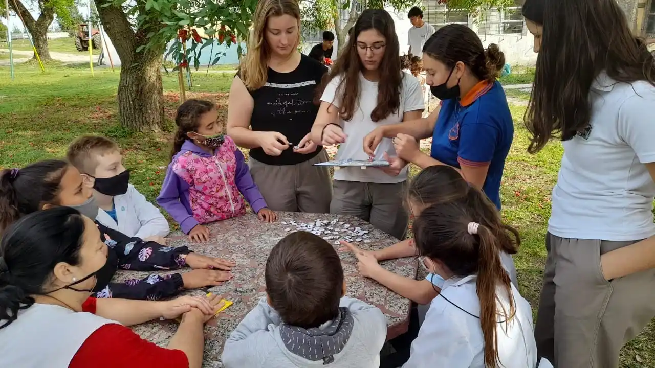 Alumnos y docentes de la Escuela Agrotécnica N° 49 “Crucero A.R.A General Belgrano” desarrollan un innovador proyecto solidario