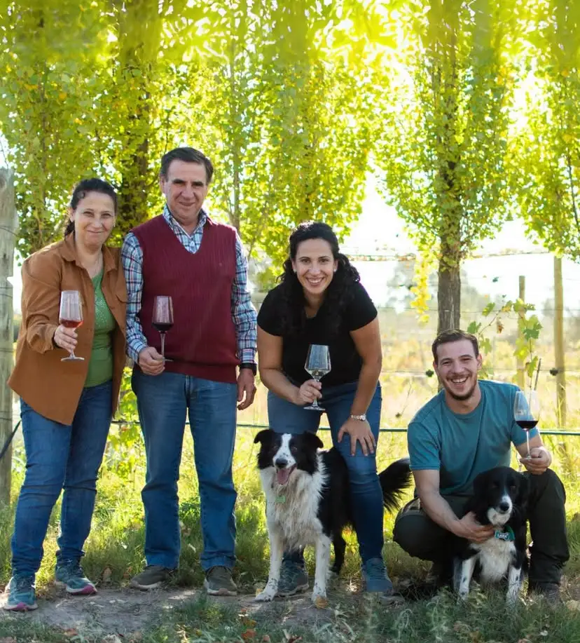 Los Bayarri en la finca.