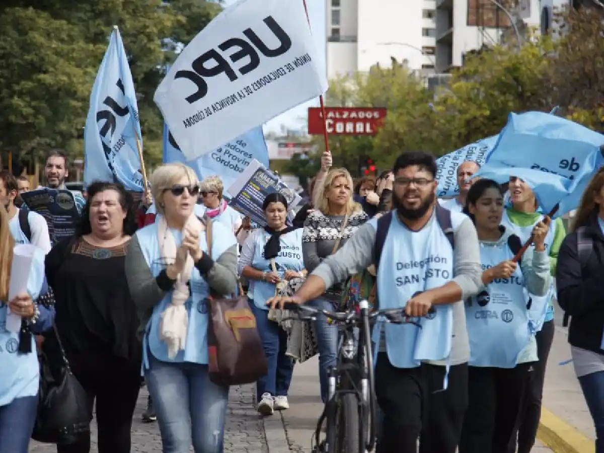 Docentes cordobeses de Uepc cobrarán más por la activación de la cláusula gatillo