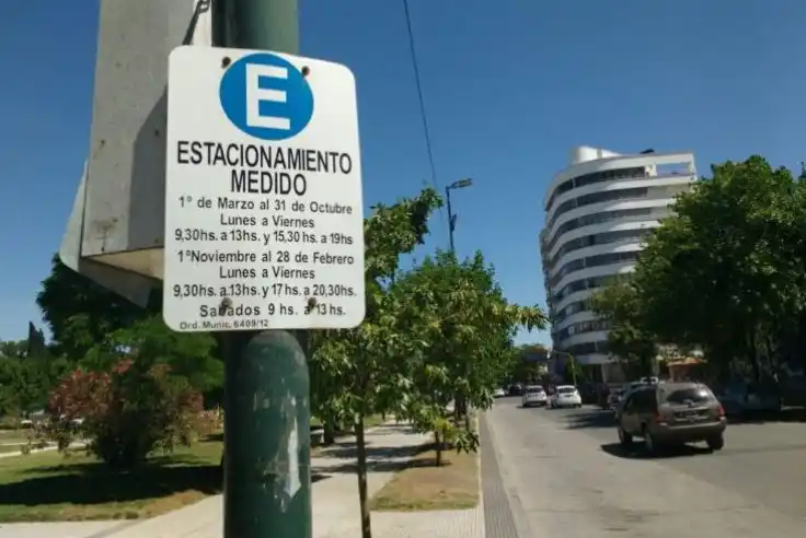 Estacionamiento medido: buscan que sea gratis los fines de semana