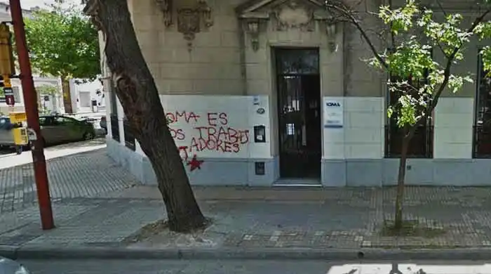 Bahía Blanca: Intentó ahorcar a una empleada de IOMA tras una discusión