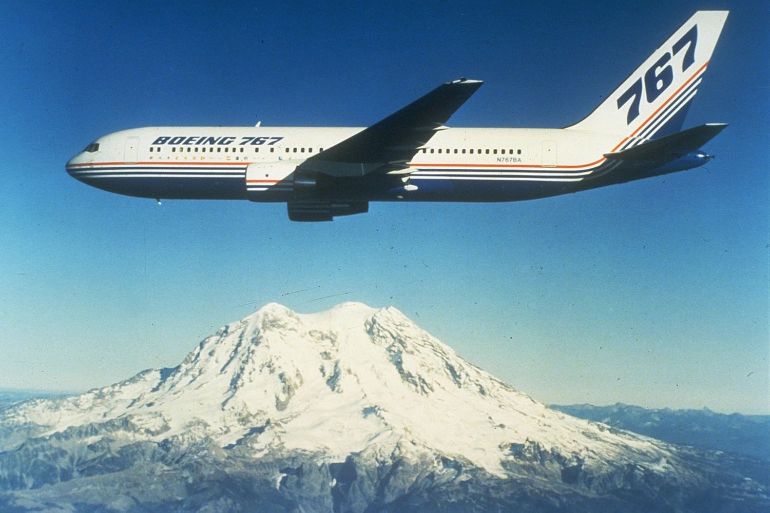 El Boeing 767 cumplió 40 años de servicio y su producción no se detiene