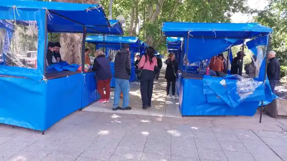 Con una propuesta renovada reinauguraron la Feria Sociocultural Mitre