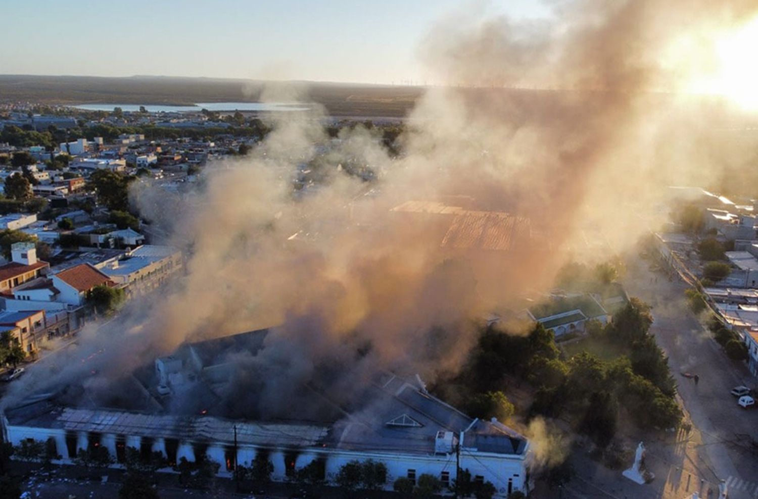 "El centro cívico de Chubut quedó destruido", dijo el intendente de Rawson