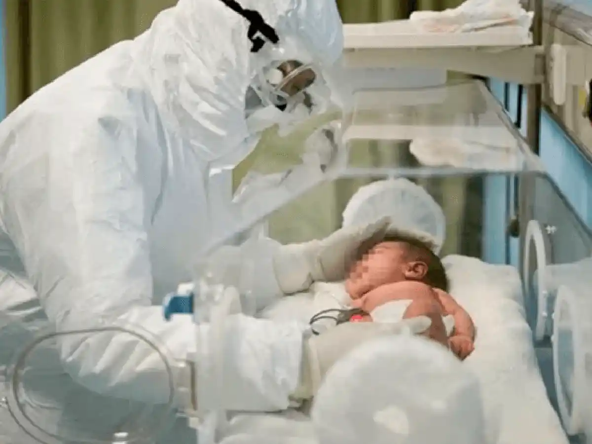 Reino Unido: una bebé recién nacida tiene coronavirus
