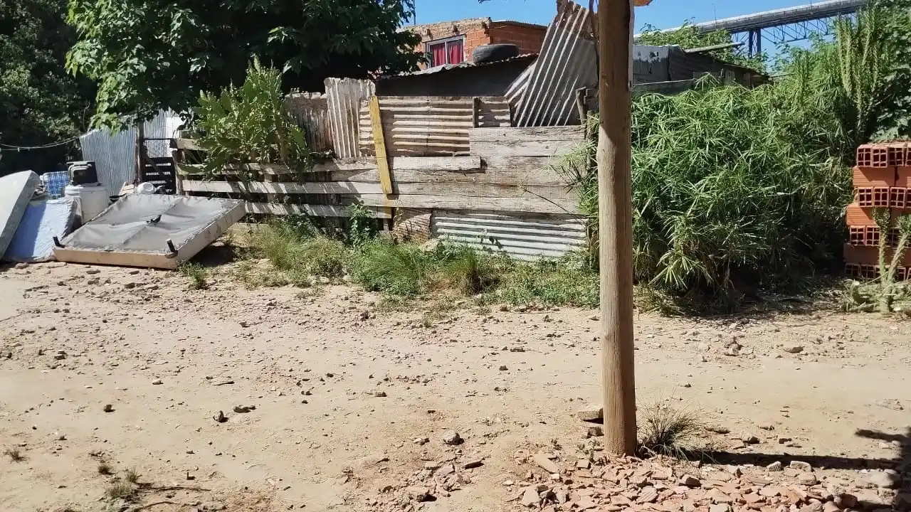 Desalojo en Avenida Néstor Kircjner