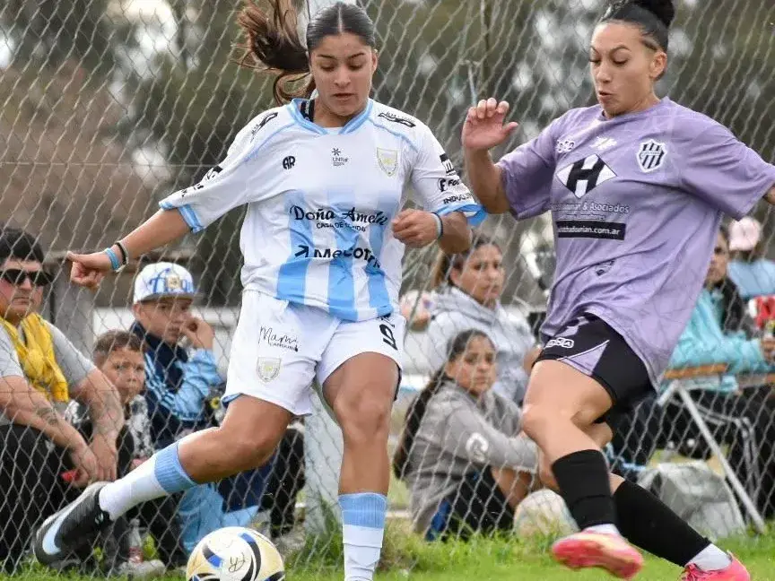 Las Cremosas empataron 0 a 0 con El Porvenir en el predio del Autódromo,. Foto:AR
