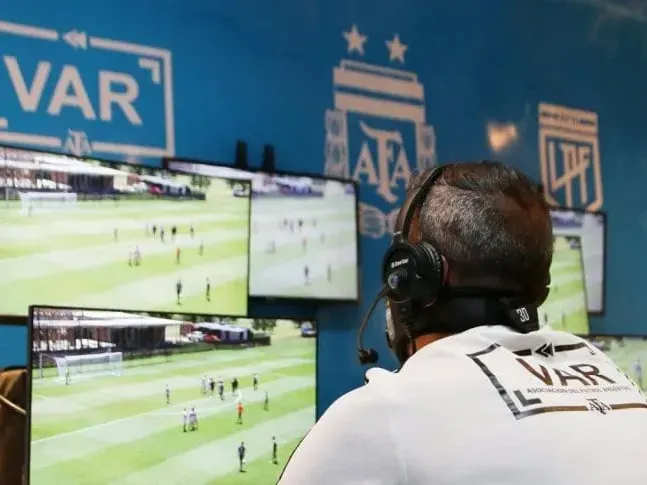VAR