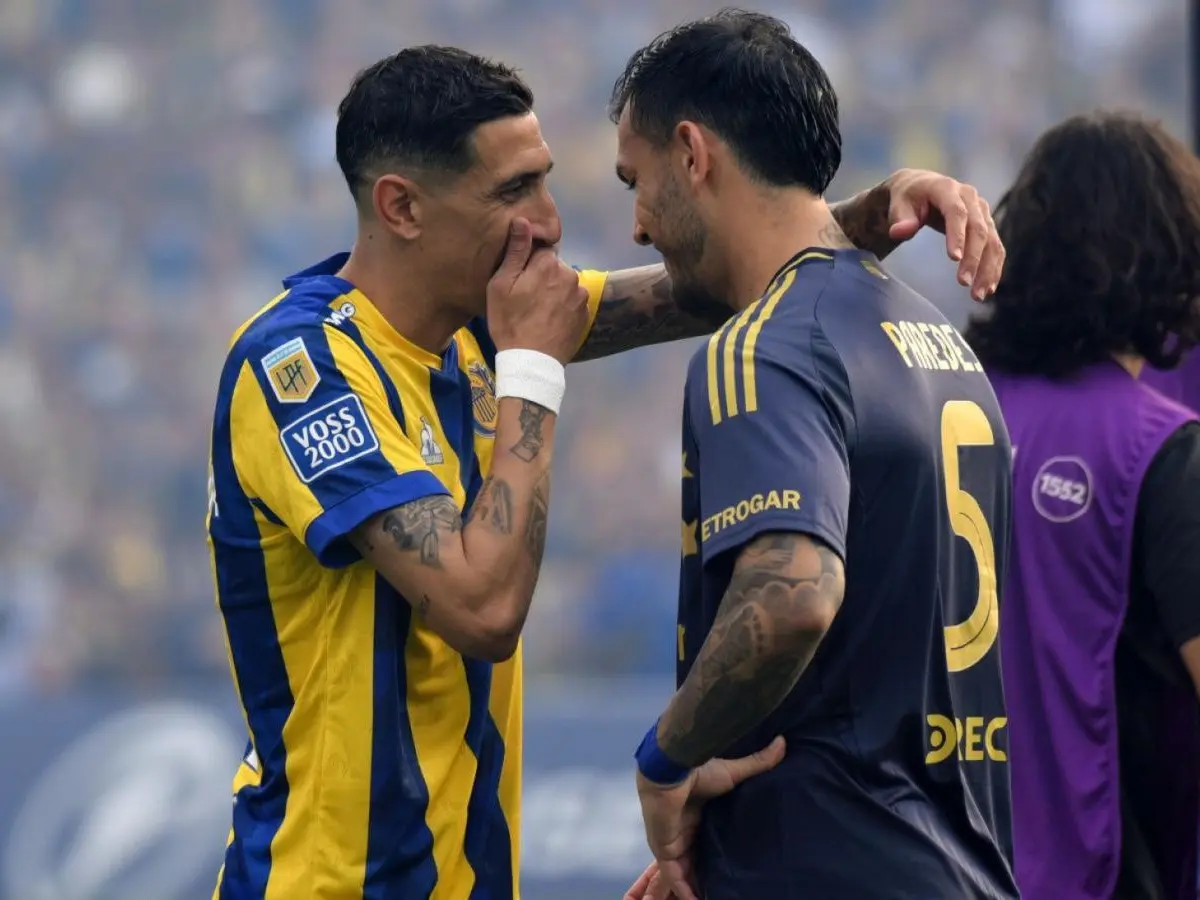 Di María y Paredes se reencontraron en el predio de Central en Arroyo Seco
