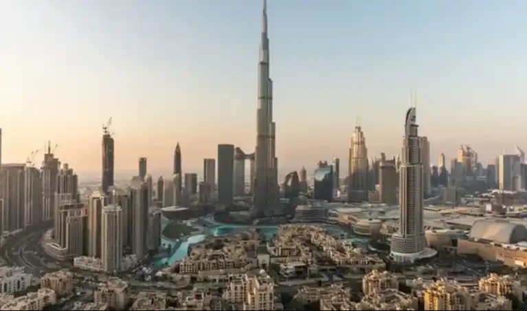 Dinastía bin Sultan, los controvertidos jeques que transformaron a Emiratos Árabes en un poder global