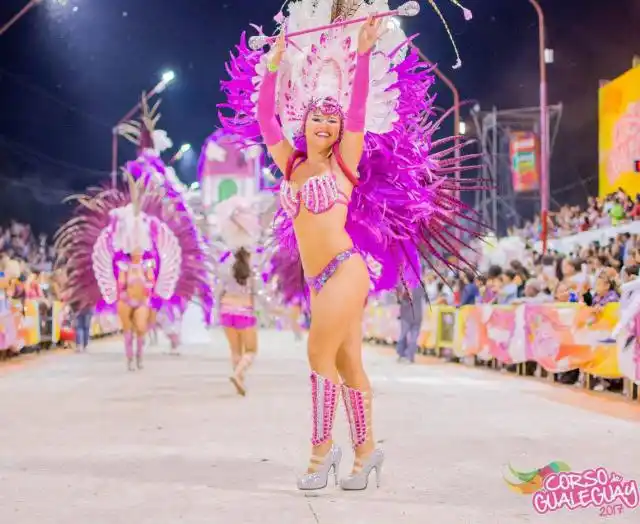 Gran expectativa por la sexta noche de corso