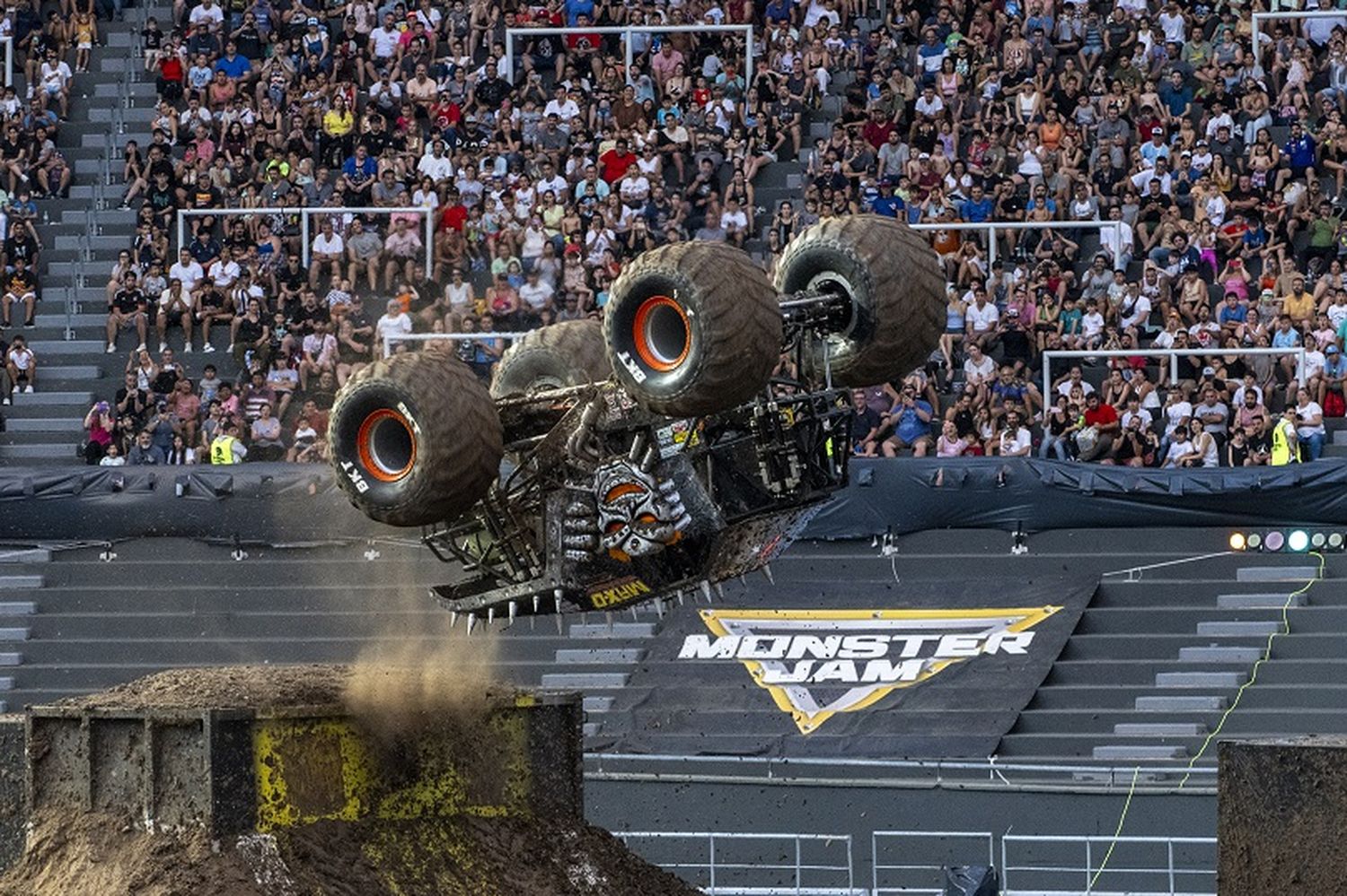 El Monster Jam brilló en su presentación en Argentina. Foto: Javier Leali