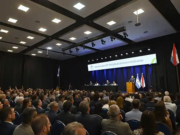 La oposición criticó el discurso del gobernador Rogelio Frigerio en la Asamblea Legislativa