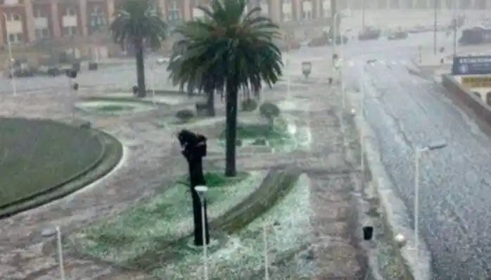 Fuerte temporal de granizo en Mar del Plata