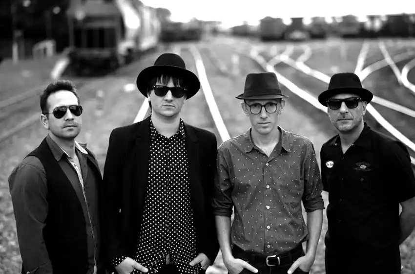 Noche de viernes a pura música de la mano de Tiago y Los Pájaros