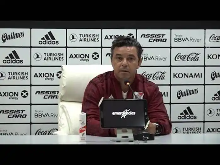 El �Smuñeco⬝ Gallardo y el "Peque" Schwartzman enviaron su mensaje de apoyo a Maradona