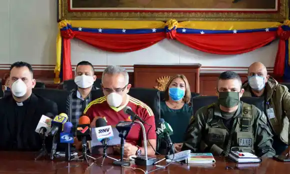 Bernal encierra de nuevo a los tachirenses: “No habrá movilidad entre los municipios fronterizos”