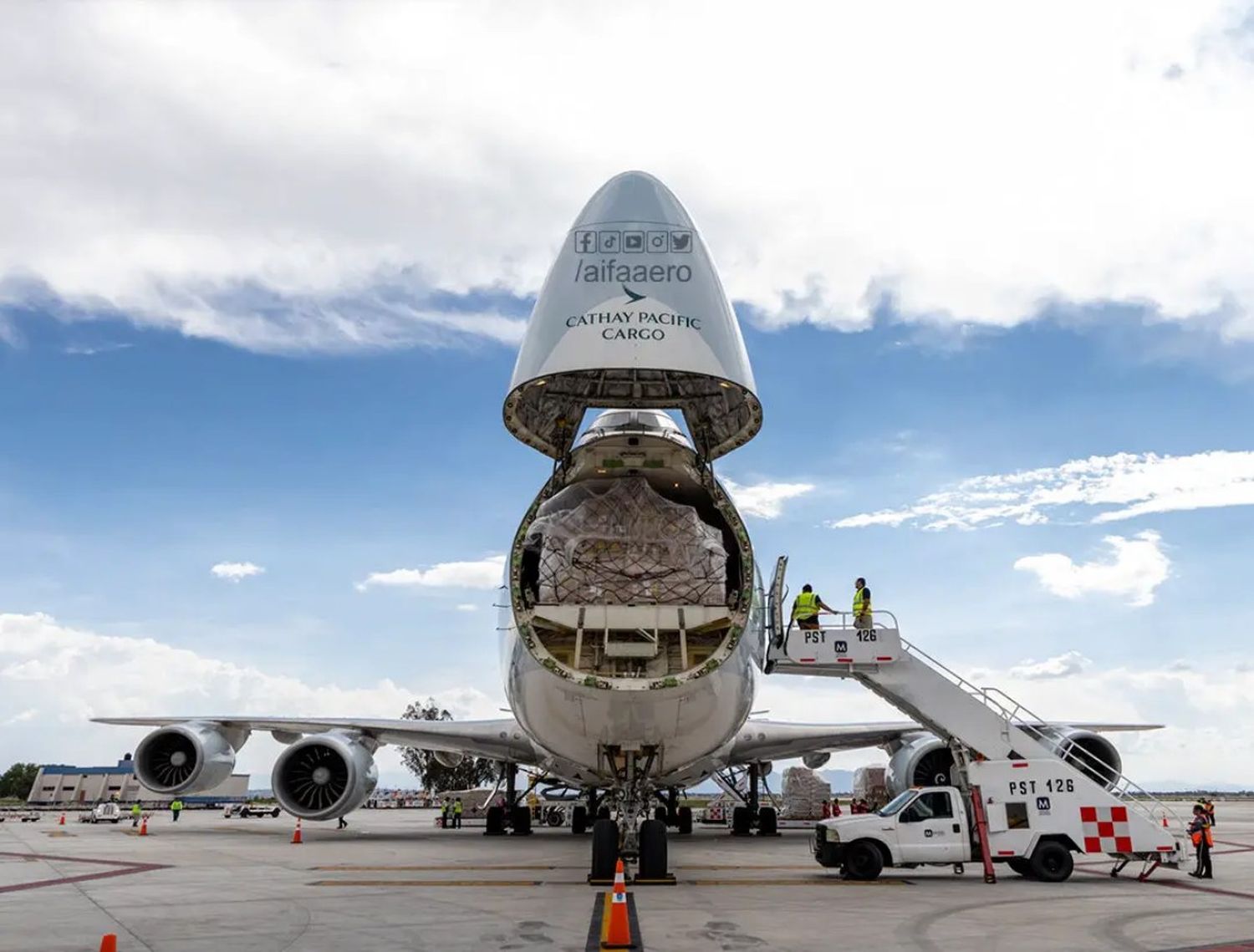 México: varias aerolíneas de carga ya trasladaron sus vuelos al AIFA