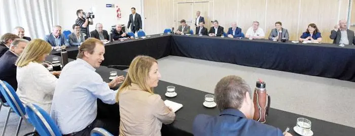 Bordet conformó una agenda de trabajo con los intendentes de Cambiemos