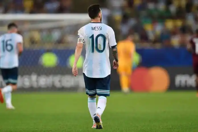 Desde la Provincia sugieren posponer la Copa América “un par de meses”