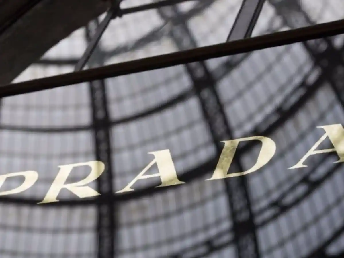 Prada renuncia a usar piel de animales