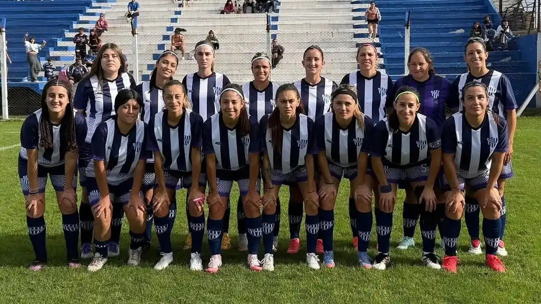 Rivadavia continúa firme en el liderato. Imagen gentileza: LP Fotografías