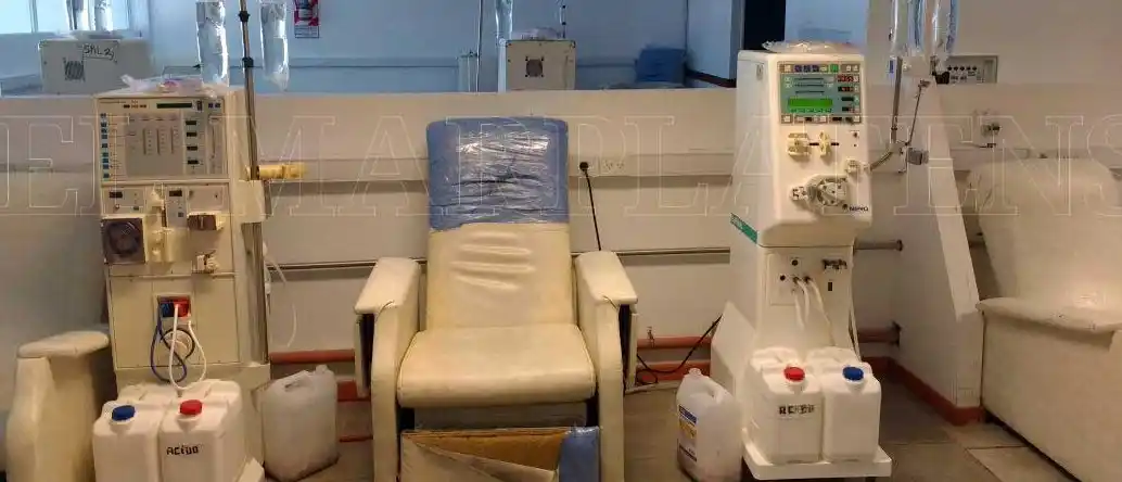 Un centro de diálisis, a punto de cerrar por una deuda de $2 millones