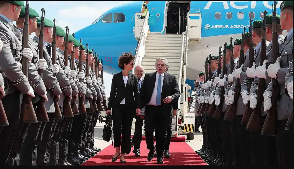 Alberto Fernández advierte que echará a los funcionarios K que no acompañen la suba de tarifas