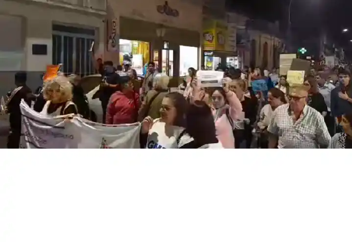 Marcha por la Educación: la ciudad se movilizó en defensa de la educación pública