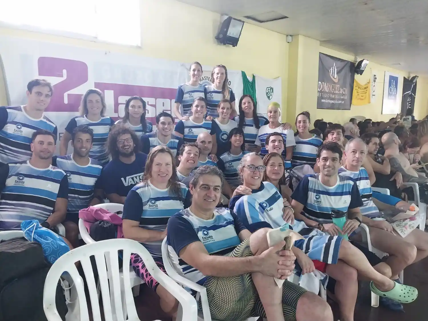 La delegación de Escualo que compitió en Balcarce.