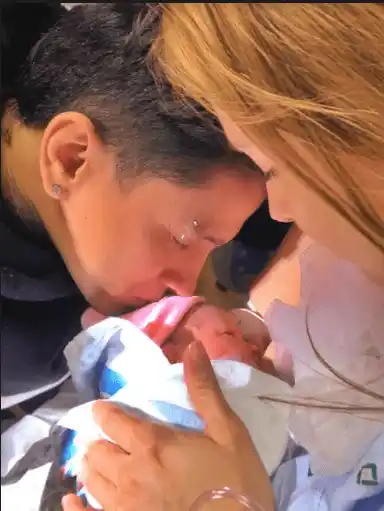Juan Miguel recibió a su hija Marcela. Foto suministrada
