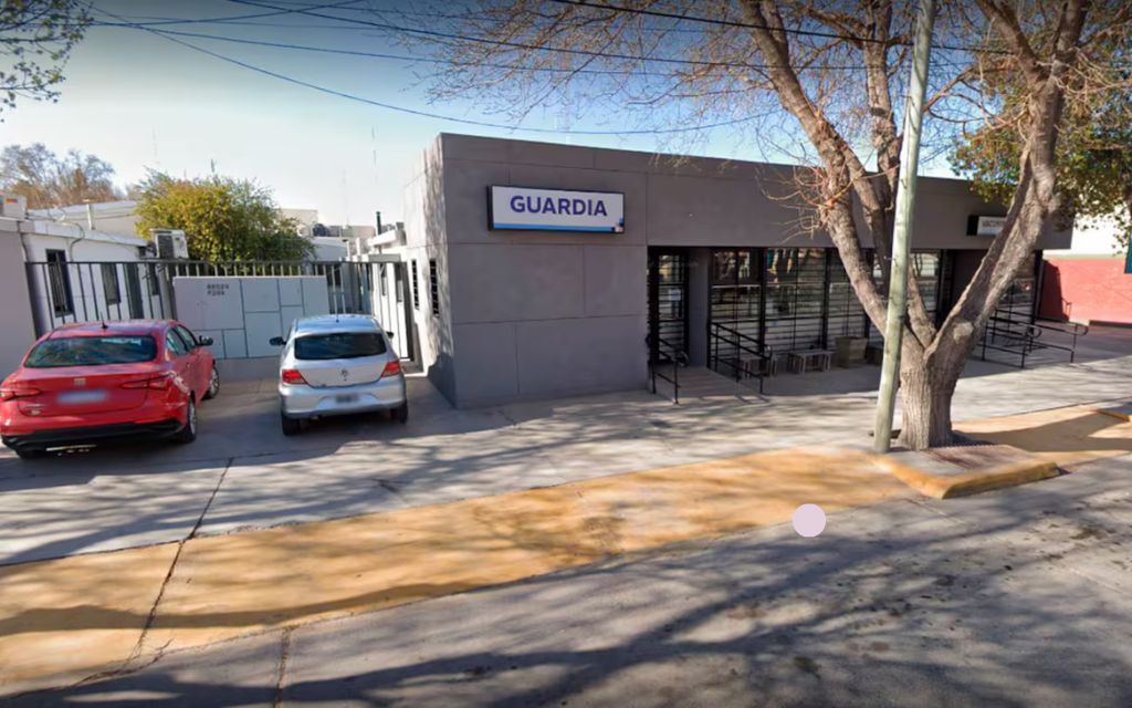 La víctima fue trasladada al Microhospital Nº 62 Oscar Alberto De Lellis. (Foto: Los Andes)