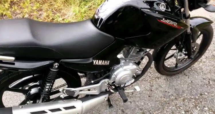 Encontraron una moto y una camioneta robada