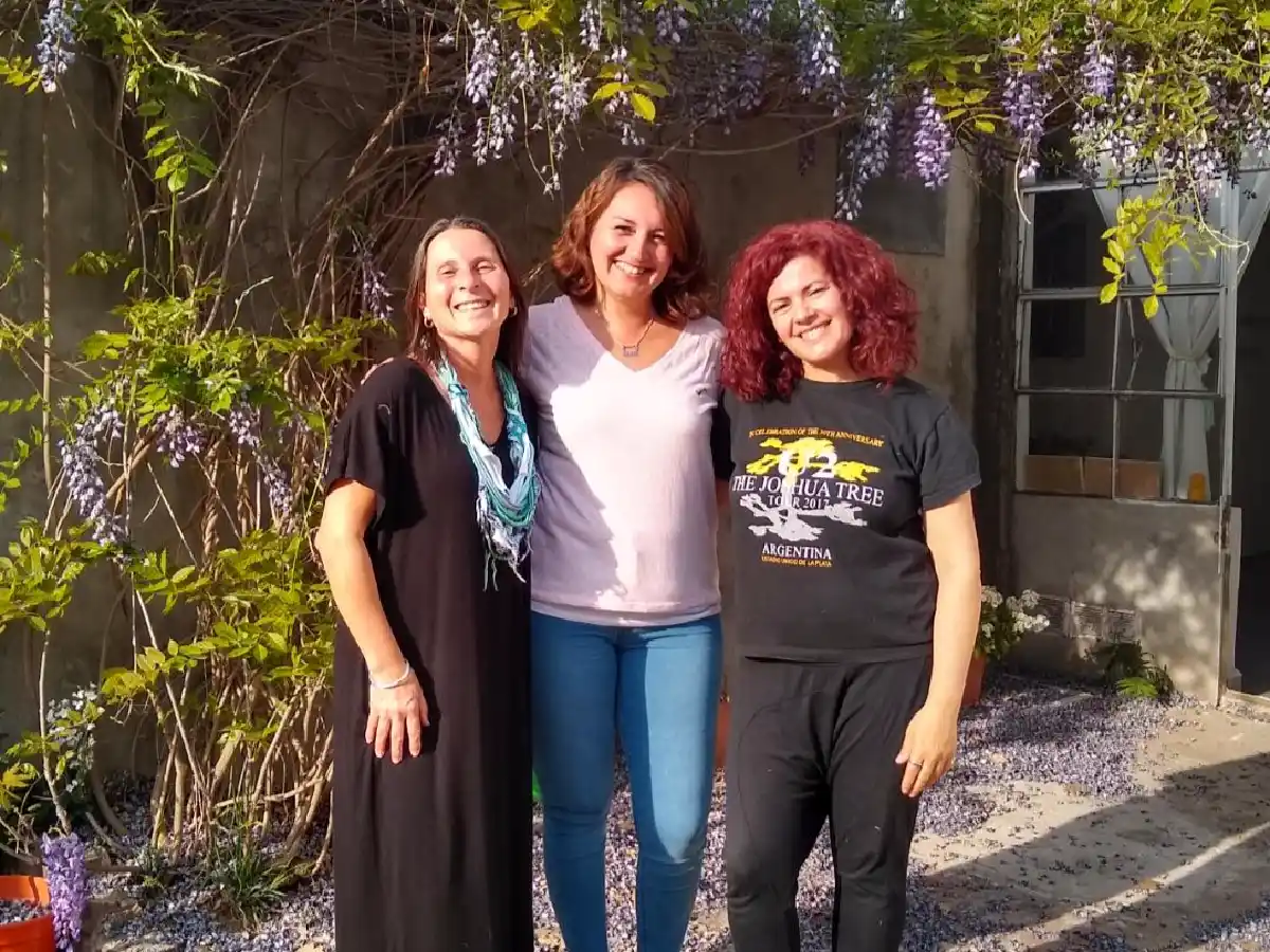  Florecer juntas a través del arte  y las terapias alternativas 