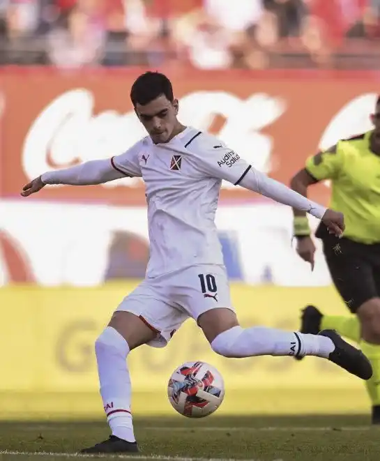 Soñora es uno de los volantes de Independiente.